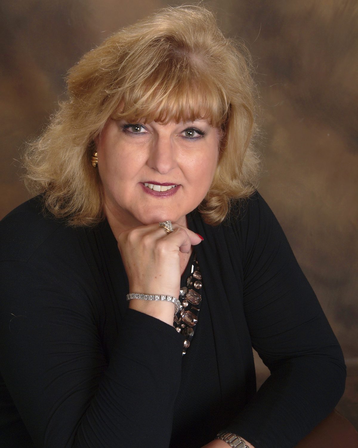 Stephanie Robinson