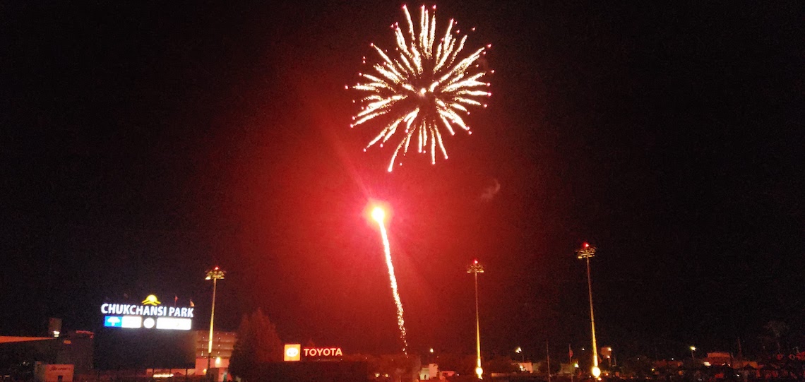 fireworks at chukchansi park