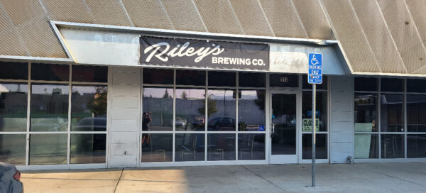 New Riley’s tap room debut combines brewing, chicken expertise - The ...