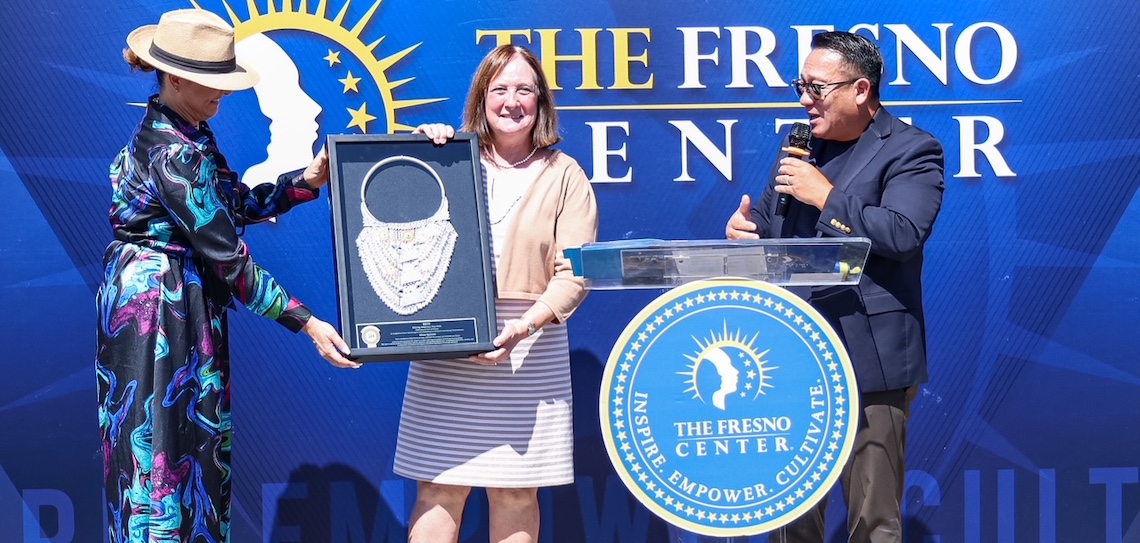 necklace presentation