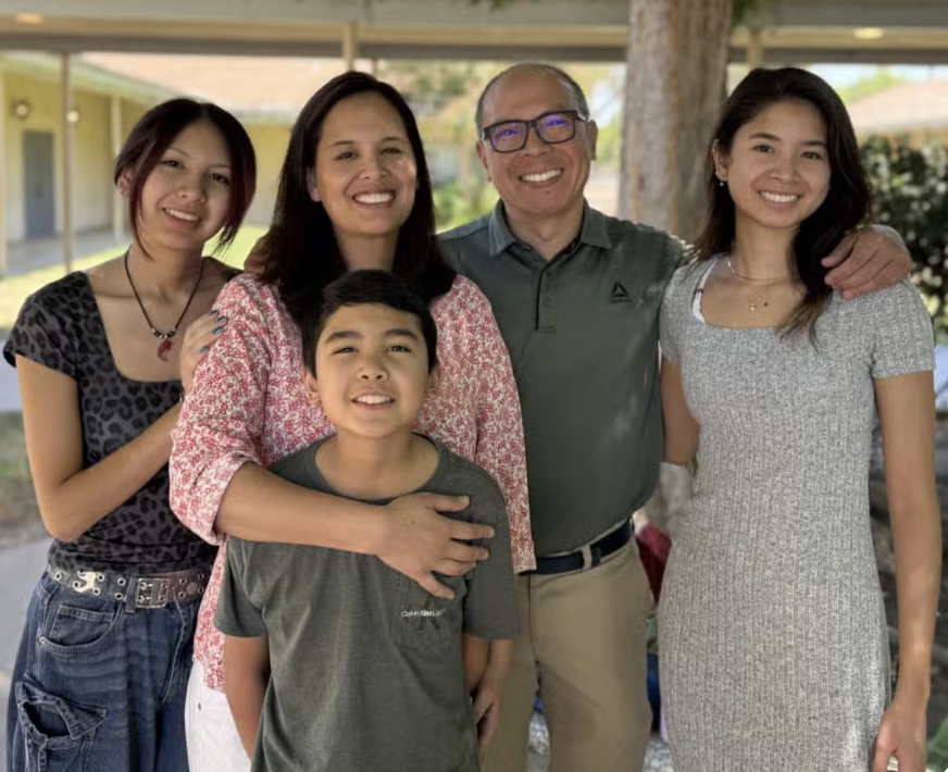 family with a mother, father and three children
