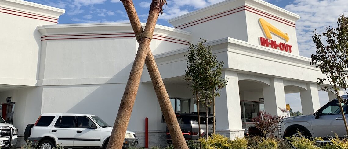 in n out drive-thru