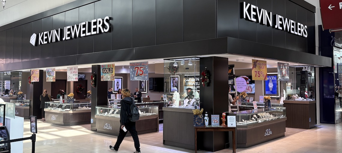 Jewelry store in mall