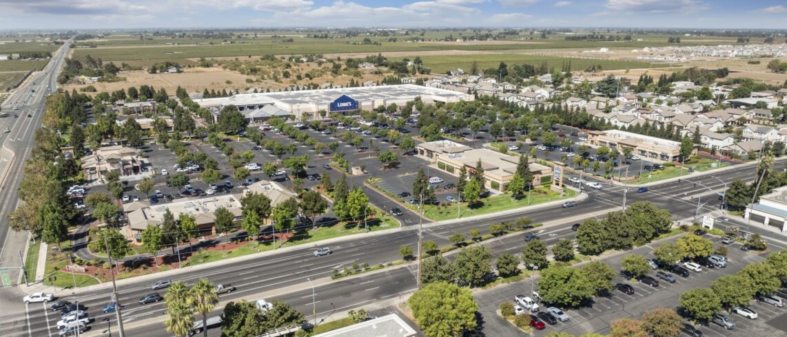 Vintner's Square Shopping Center