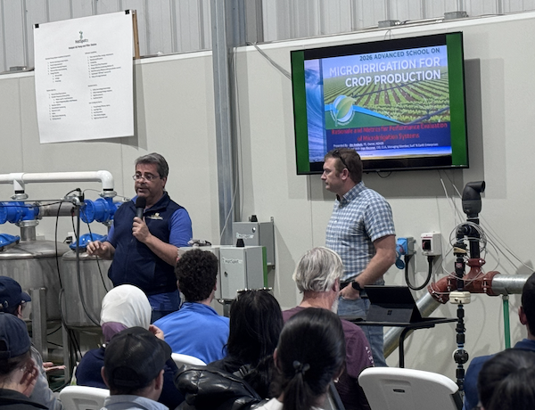 farm class with two people