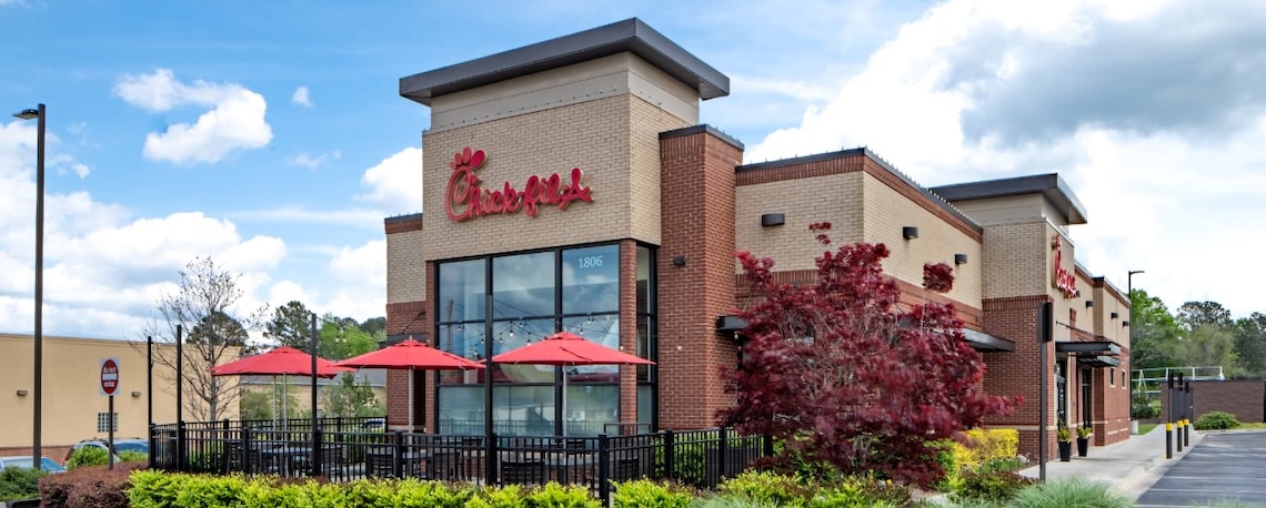 chick fil a restaurant from the outside